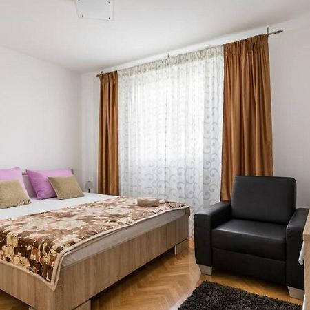 Deluxe Apartment Manuela With Balcony Top Center Split Eksteriør billede