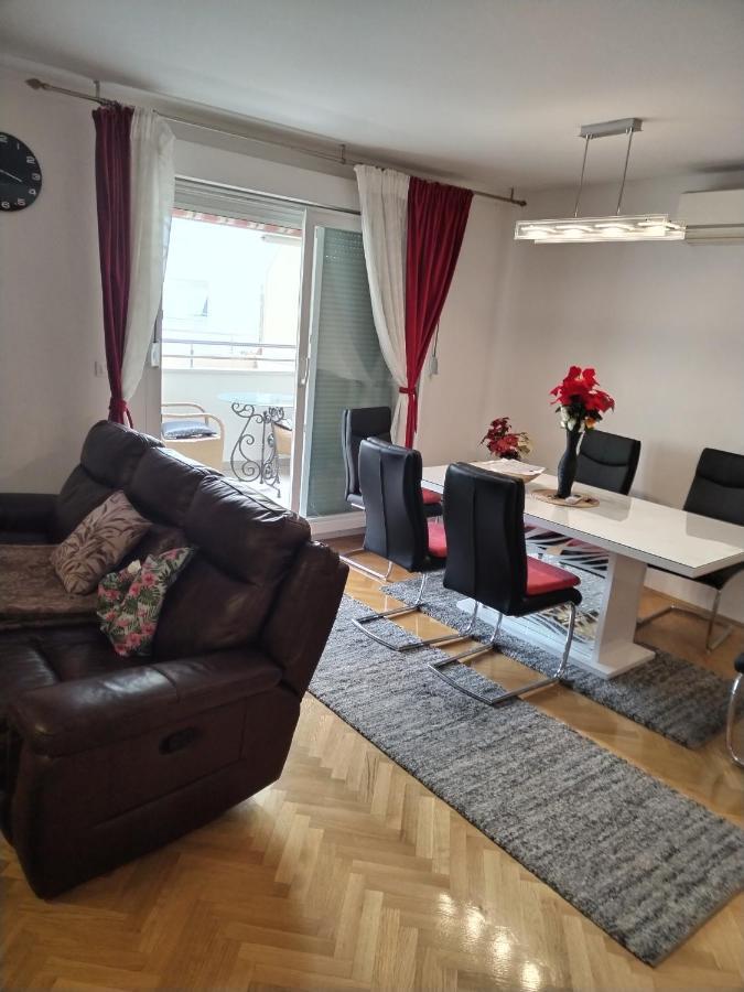 Deluxe Apartment Manuela With Balcony Top Center Split Eksteriør billede