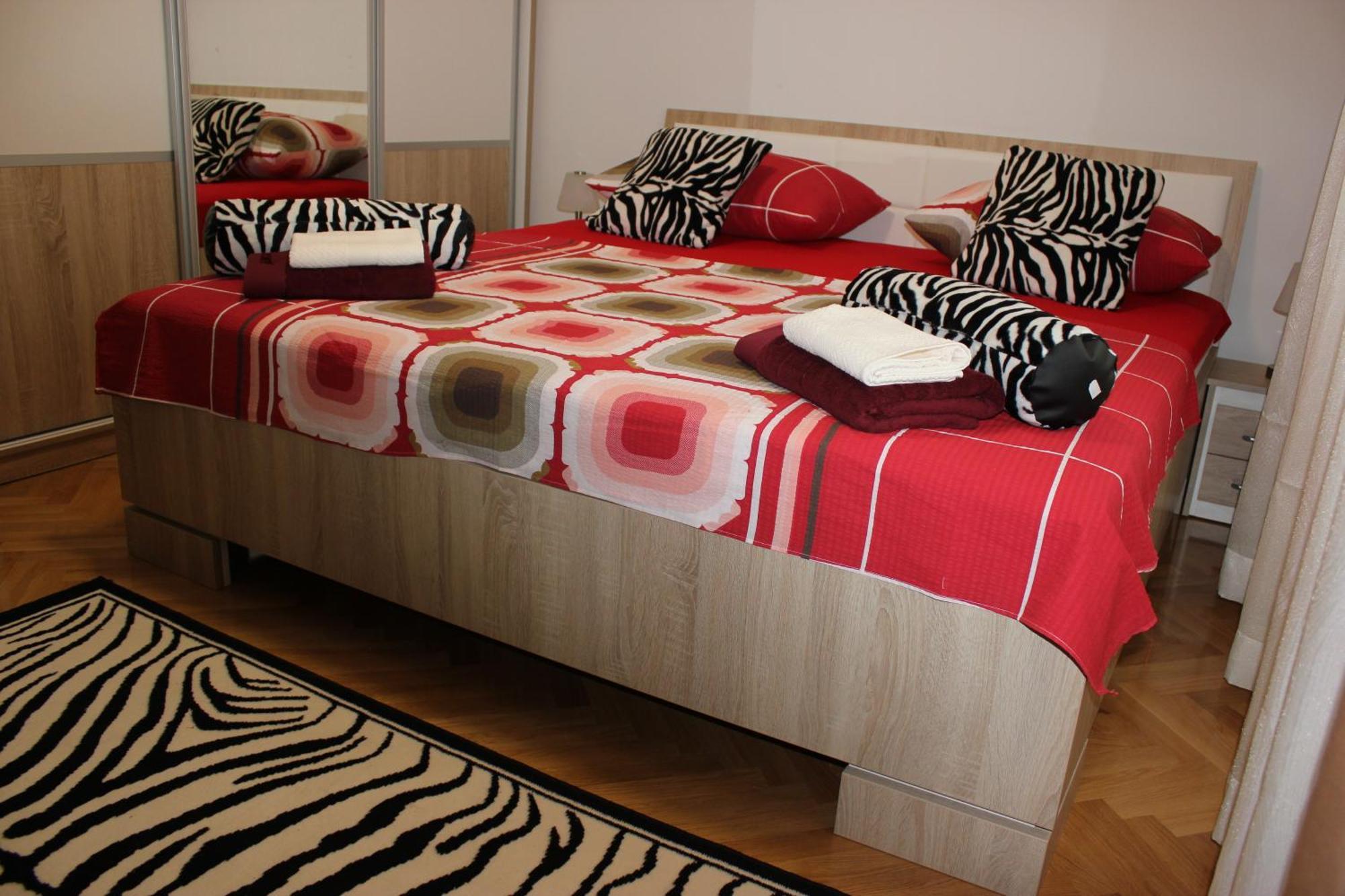 Deluxe Apartment Manuela With Balcony Top Center Split Eksteriør billede