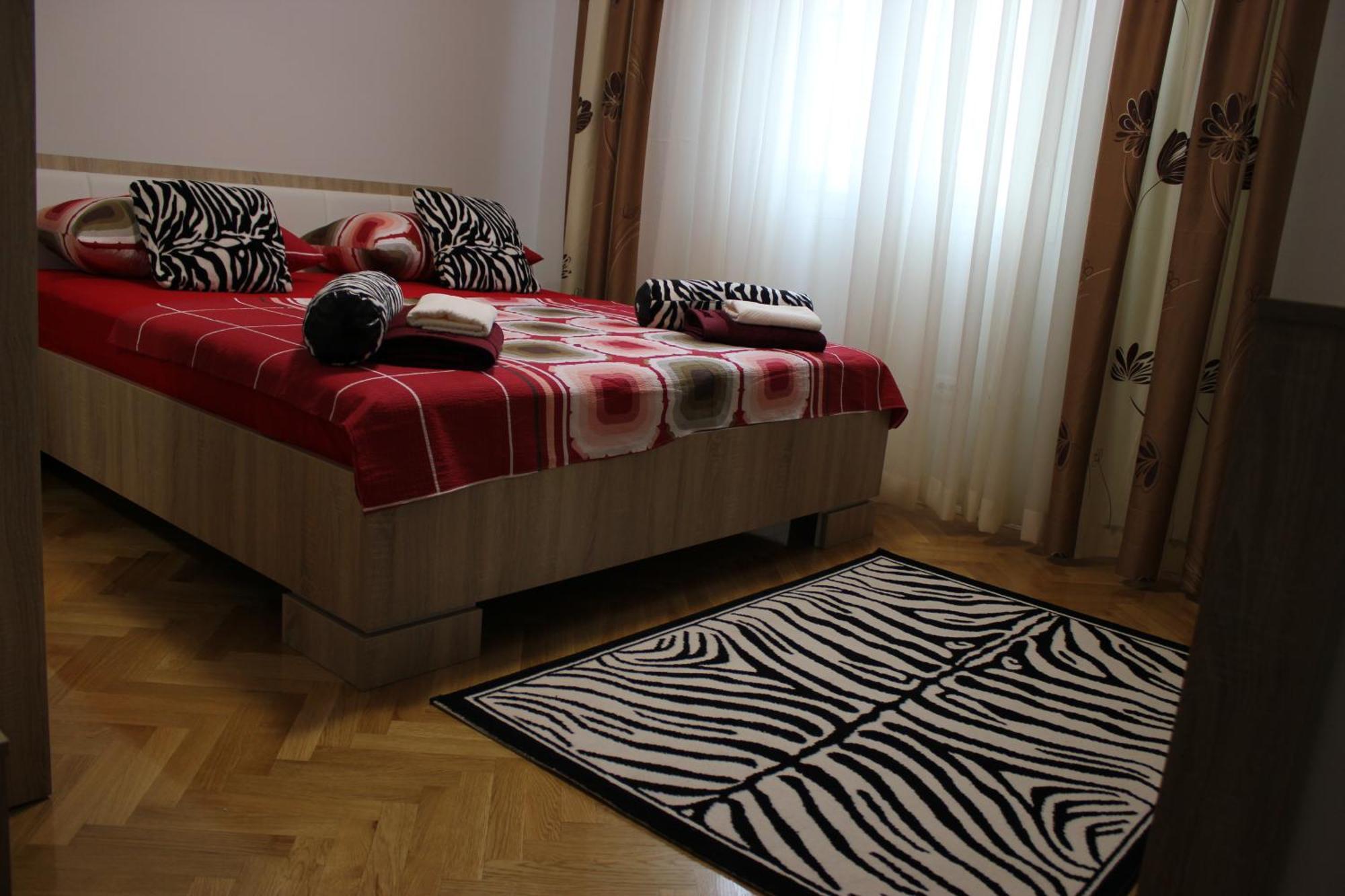 Deluxe Apartment Manuela With Balcony Top Center Split Eksteriør billede